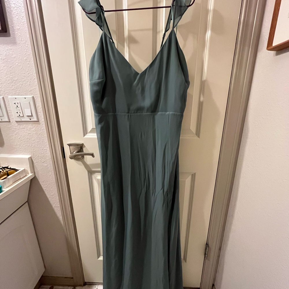Elegant Green Sleeveless Dress